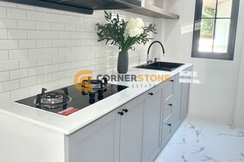 Estudio en Jomtien Beach, Pattaya, Tailandia № 175586 - foto 19