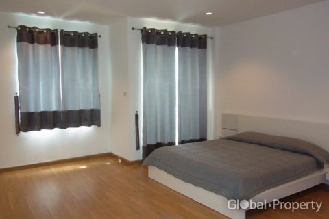 Gewerbeimmobilie in Pattaya, Thailand 456 m2 № 57821 - Foto 8