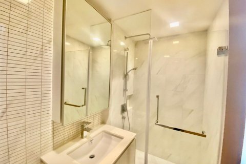 Condominio de 2 dormitorios en Bangkok, Tailandia № 157733 - foto 9