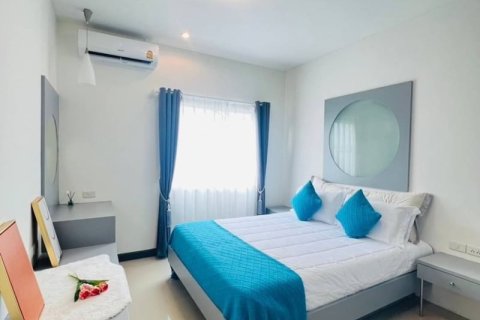 Casa de 3 dormitorios en Pattaya, Tailandia № 157730 - foto 9