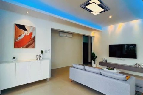 Casa de 3 dormitorios en Pattaya, Tailandia № 157730 - foto 3