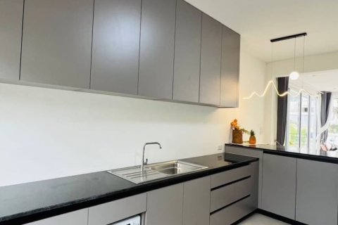 Casa de 3 dormitorios en Pattaya, Tailandia № 157730 - foto 7