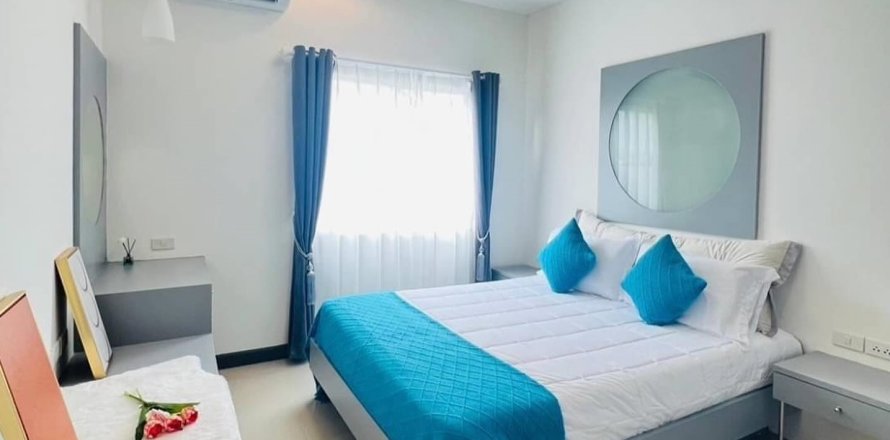 Casa de 3 dormitorios en Pattaya, Tailandia № 157732
