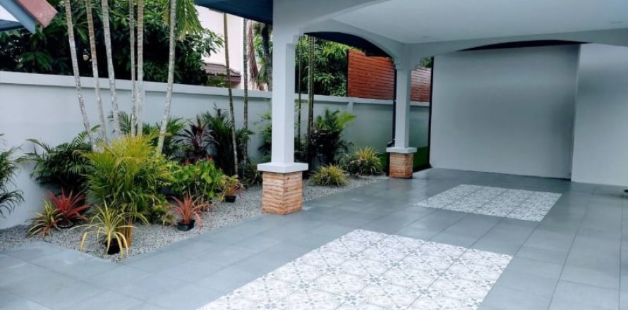 Casa de 4 dormitorios en Pattaya, Tailandia № 157731