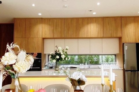 Villa in Bang Tao, Thailand 3 bedrooms № 179254 - photo 15