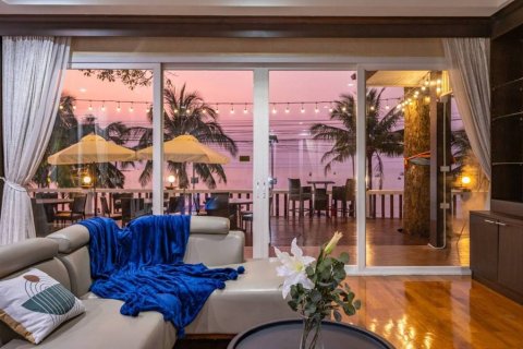 Chalet de 5 dormitorios en Sattahip, Tailandia № 118984 - foto 6