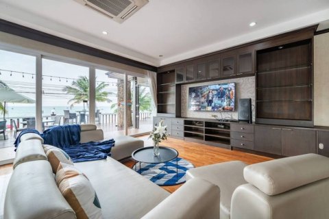 Chalet de 5 dormitorios en Sattahip, Tailandia № 118984 - foto 4