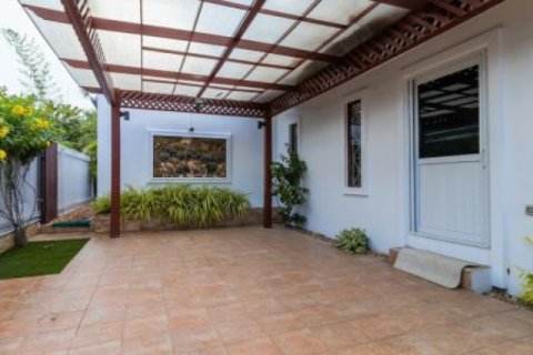 Chalet de 3 dormitorios en Hua Hin, Tailandia № 202811 - foto 4
