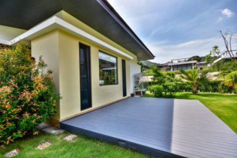 Chalet de 3 dormitorios en Hua Hin, Tailandia № 202810 - foto 3