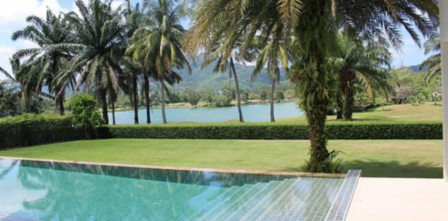 Casa de 4 dormitorios en Kathu, Tailandia № 203043