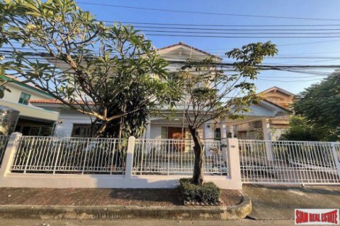 Maison à Bangkok, Thaïlande 5 chambres № 203041