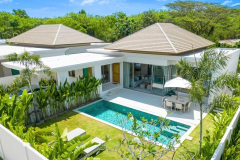Villa in Phuket, Thailand 3 bedrooms № 203040