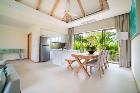 Chalet de 3 dormitorios en Phuket, Tailandia № 203040 - foto 5