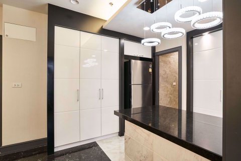Condominio de 1 dormitorio en Ratchathewi, Bangkok, Tailandia № 54186 - foto 15