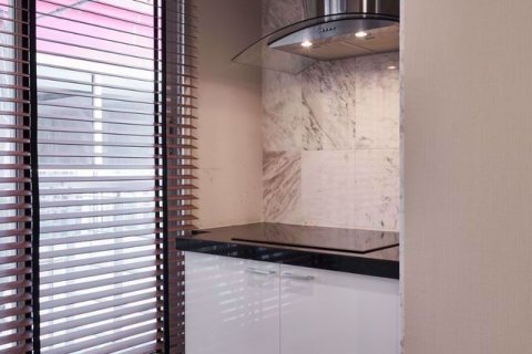 Condominio de 1 dormitorio en Ratchathewi, Bangkok, Tailandia № 54186 - foto 11