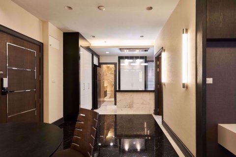 Condominio de 1 dormitorio en Ratchathewi, Bangkok, Tailandia № 54186 - foto 10