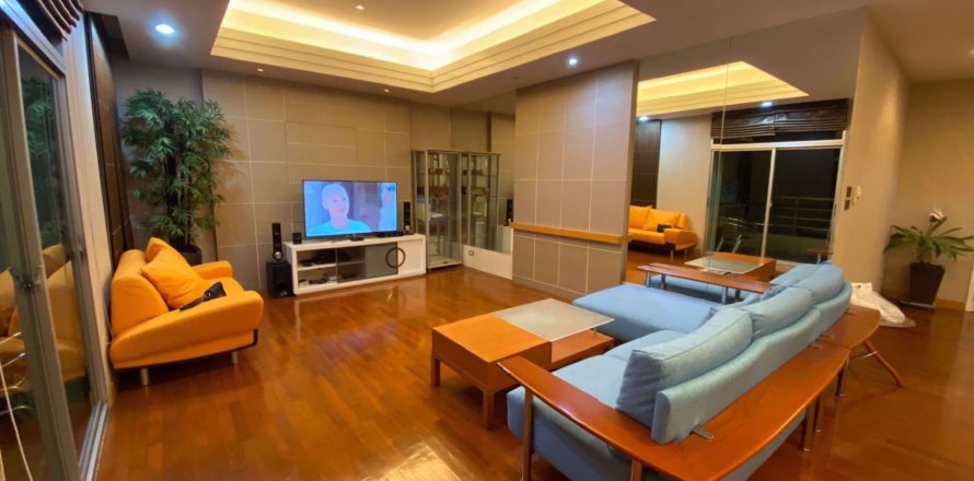 Condominio de 2 dormitorios en Pathum Wan, Bangkok, Tailandia № 54185