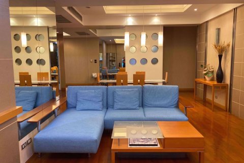 Condominio de 2 dormitorios en Pathum Wan, Bangkok, Tailandia № 54185 - foto 2