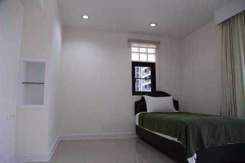 Condominio de 2 dormitorios en Bang Rak, Bangkok, Tailandia № 54189 - foto 7