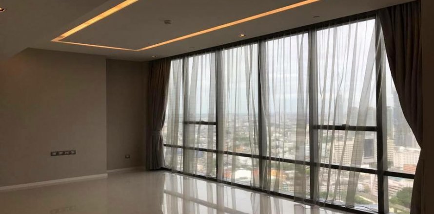 Condominio de 2 dormitorios en Sathon, Bangkok, Tailandia № 144096