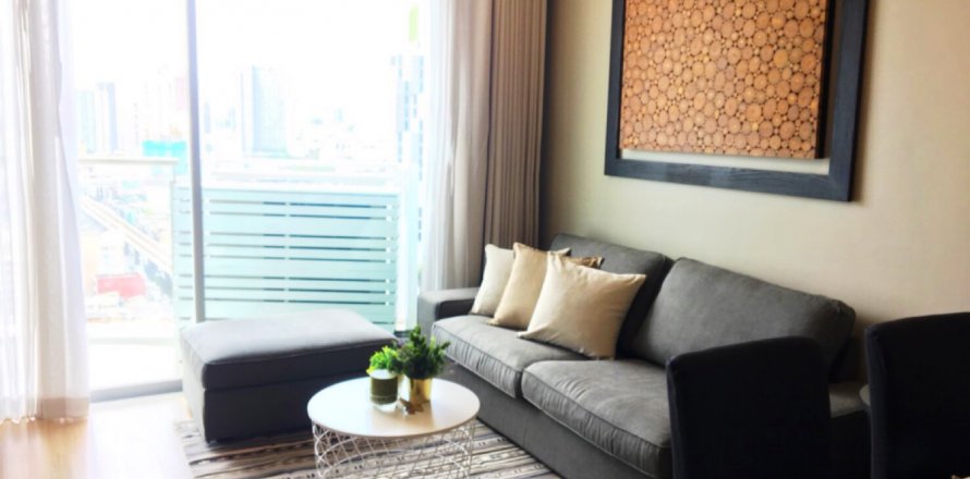 Condominio de 1 dormitorio en Phra Khanong, Bangkok, Tailandia № 144094