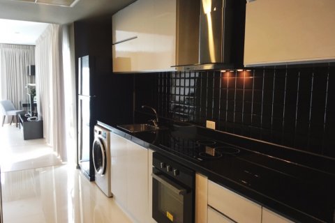 Condominio de 1 dormitorio en Bangkok, Tailandia № 144093 - foto 3