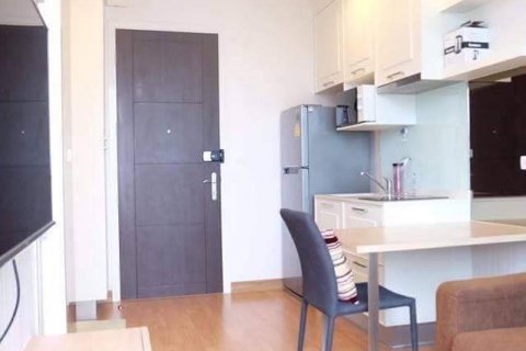 Condominio de 1 dormitorio en Bangkok, Tailandia № 144095 - foto 2