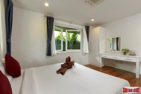 Apartamento de 25 dormitorios en Patong, Tailandia № 194060 - foto 3