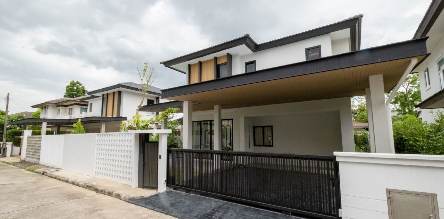 Casa de 4 dormitorios en Chiang Mai, Tailandia № 155324