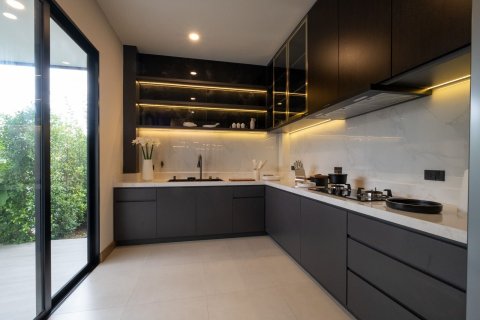 Casa de 4 dormitorios en Chiang Mai, Tailandia № 155324 - foto 12