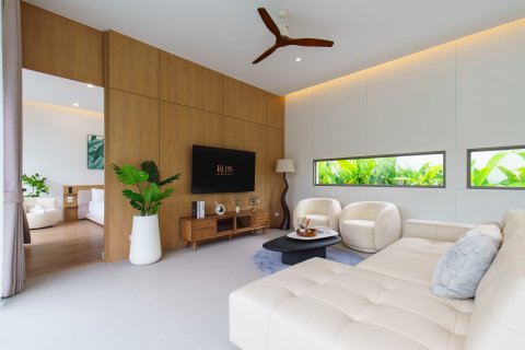 Chalet de 4 dormitorios en Rawai, Tailandia № 70964 - foto 11