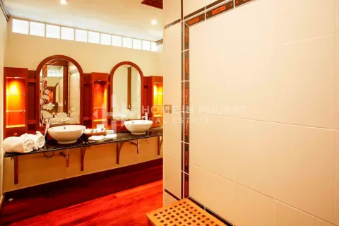 Casa de 2 dormitorios en Patong, Tailandia № 205933 - foto 26