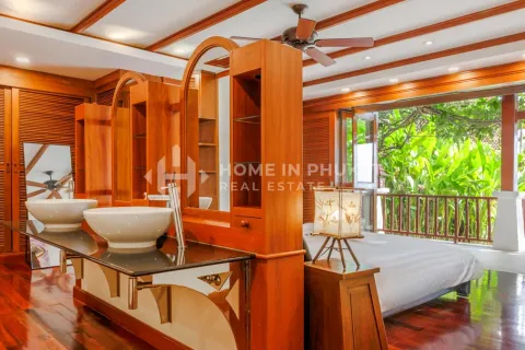Casa de 3 dormitorios en Patong, Tailandia № 205936 - foto 15
