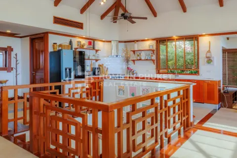 Casa de 3 dormitorios en Patong, Tailandia № 205936 - foto 12