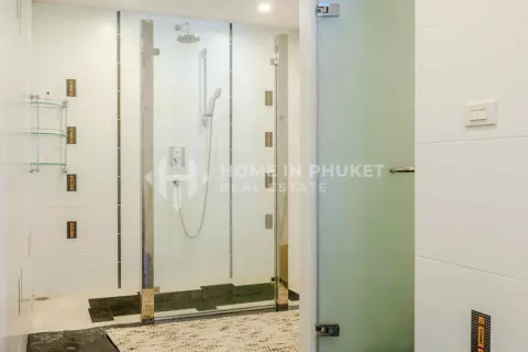 Casa de 3 dormitorios en Patong, Tailandia № 205936 - foto 16