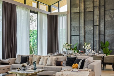 Casa de 4 dormitorios en Pattaya, Tailandia № 163986 - foto 4