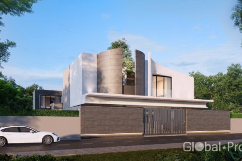 Casa de 6 dormitorios en Pattaya, Tailandia № 163983 - foto 7