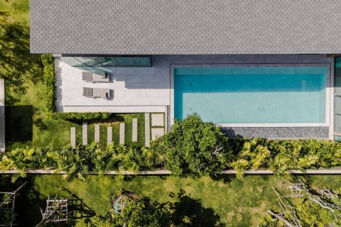 Villa in Phuket, Thailand 4 Schlafzimmer № 222358