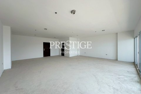 Condo in Pattaya, Thailand, 3 bedrooms  № 197613 - photo 10