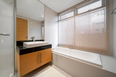 Condominio de 2 dormitorios en Bangkok, Tailandia № 180753 - foto 18