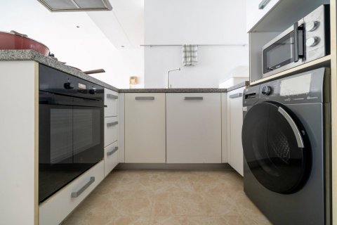 Condominio de 2 dormitorios en Bangkok, Tailandia № 180753 - foto 11