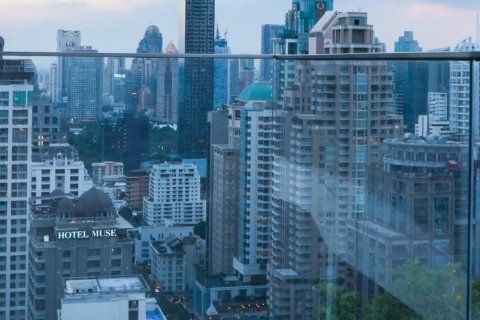 Ático de 3 dormitorios en Bangkok, Tailandia № 180756 - foto 9