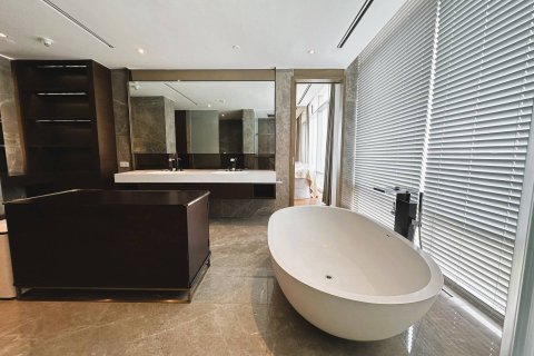 Ático de 3 dormitorios en Bangkok, Tailandia № 180751 - foto 19