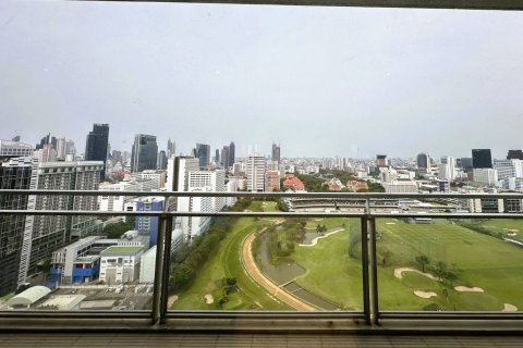 Ático de 3 dormitorios en Bangkok, Tailandia № 180751 - foto 5