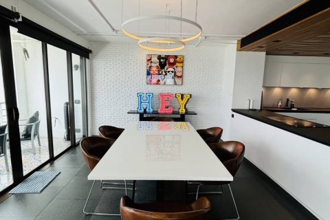 Condominio de 3 dormitorios en Bangkok, Tailandia № 180755 - foto 7