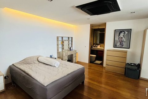 Condominio de 3 dormitorios en Bangkok, Tailandia № 180755 - foto 30