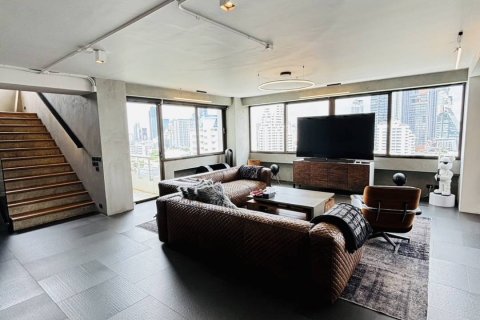 Condominio de 3 dormitorios en Bangkok, Tailandia № 180755 - foto 11