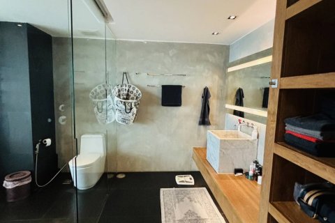 Condominio de 3 dormitorios en Bangkok, Tailandia № 180755 - foto 28