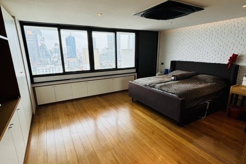 Condominio de 3 dormitorios en Bangkok, Tailandia № 180755 - foto 24