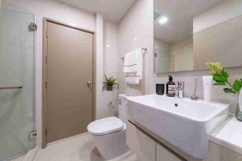 Condominio de 1 dormitorio en Phaya Thai, Bangkok, Tailandia № 183728 - foto 8